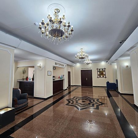 Yassy Hotel, Turkistan المظهر الخارجي الصورة