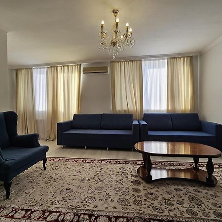 Yassy Hotel, Turkistan المظهر الخارجي الصورة