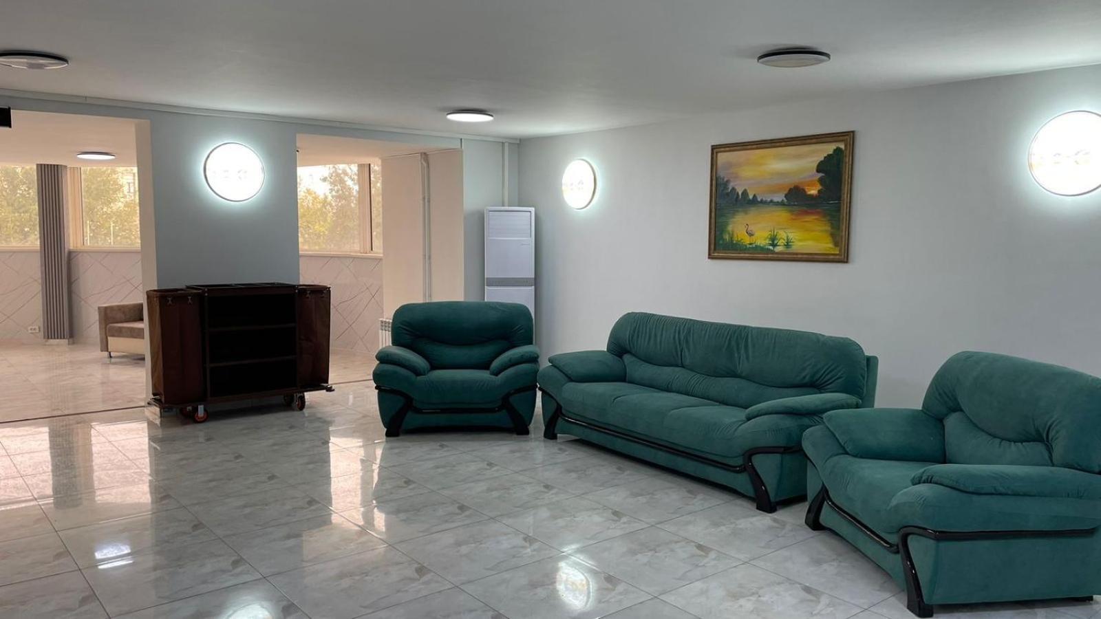Yassy Hotel, Turkistan المظهر الخارجي الصورة