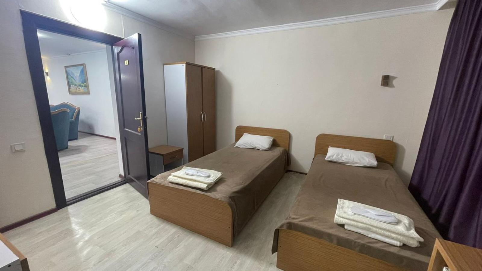 Yassy Hotel, Turkistan المظهر الخارجي الصورة