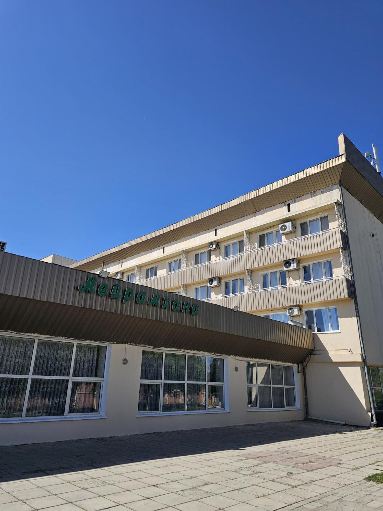 Yassy Hotel, Turkistan المظهر الخارجي الصورة