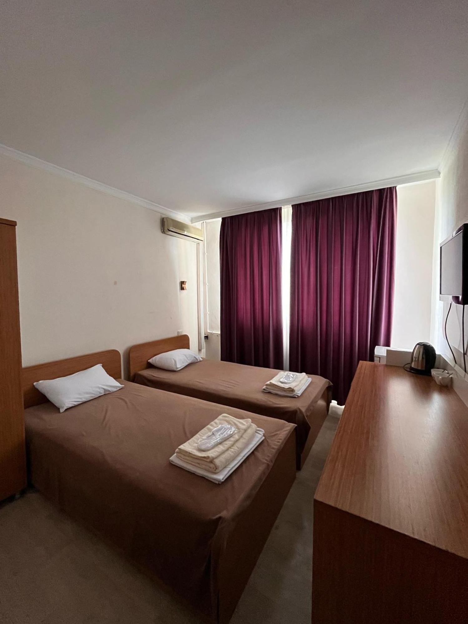 Yassy Hotel, Turkistan المظهر الخارجي الصورة